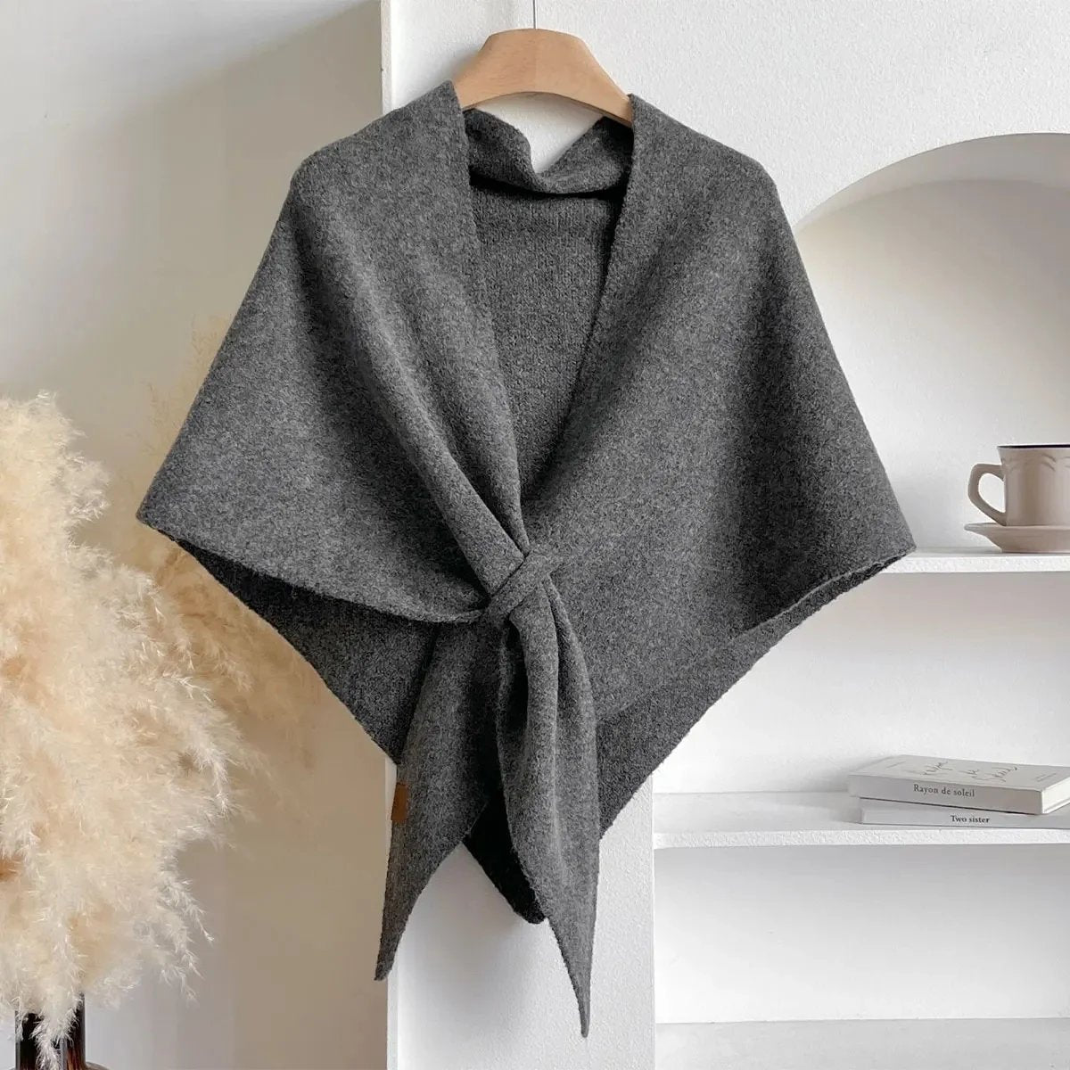 CozyWrap – Soft Draped Scarf