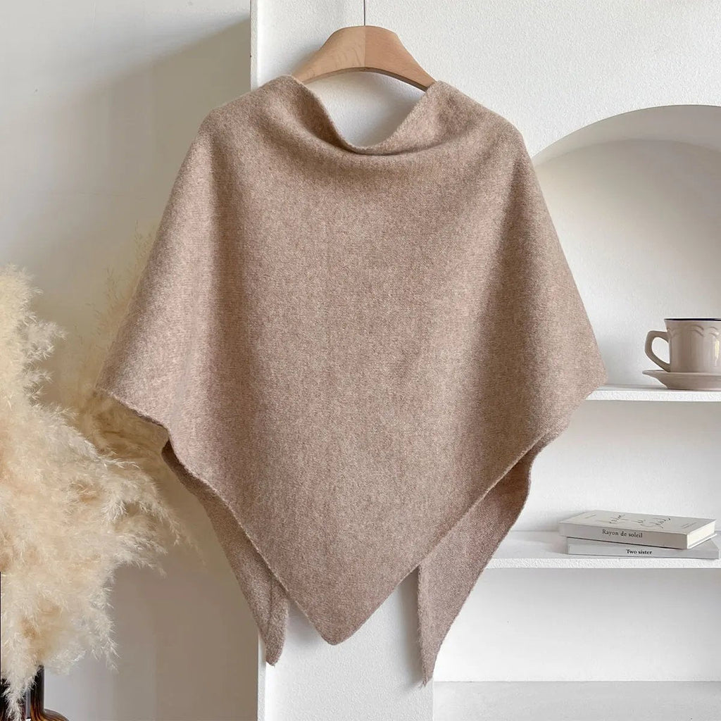 CozyWrap – Soft Draped Scarf