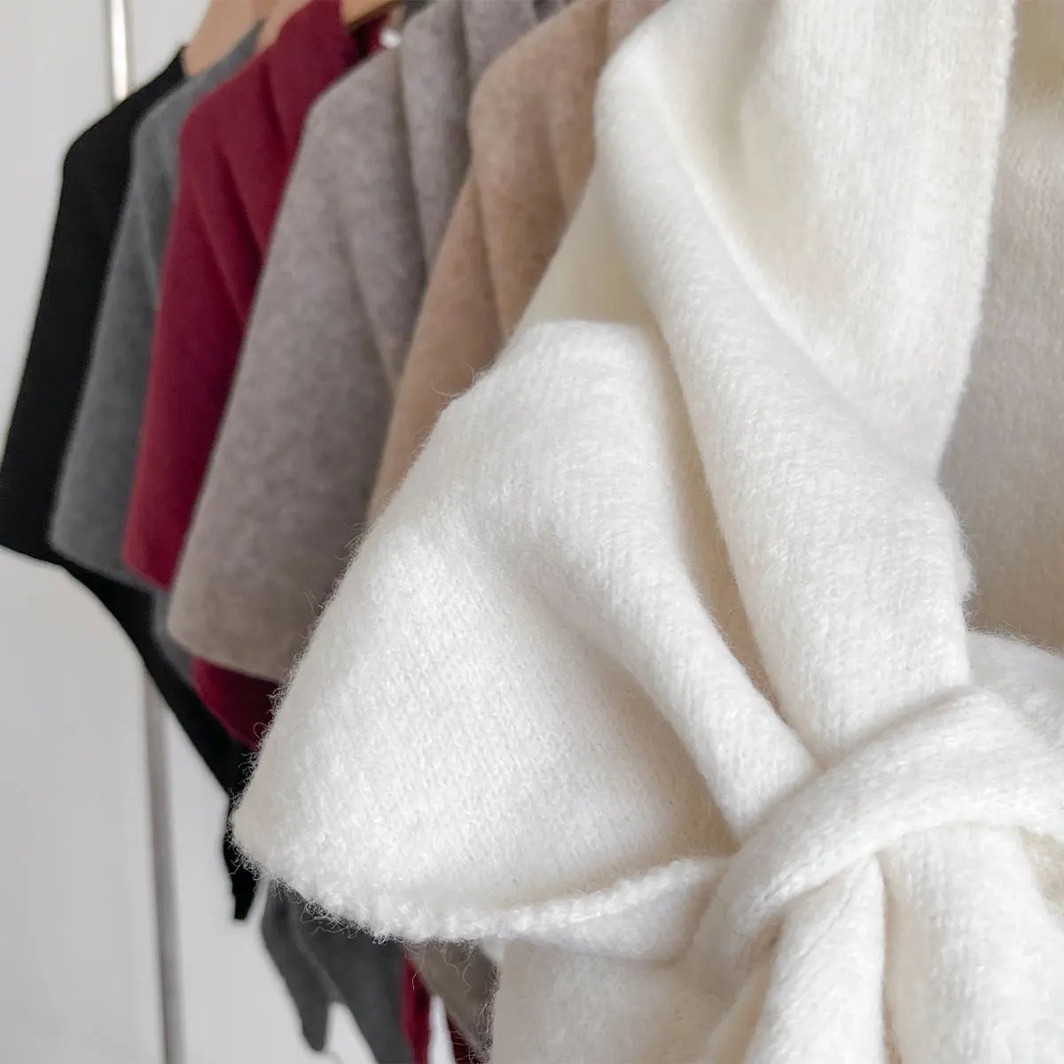 CozyWrap – Soft Draped Scarf