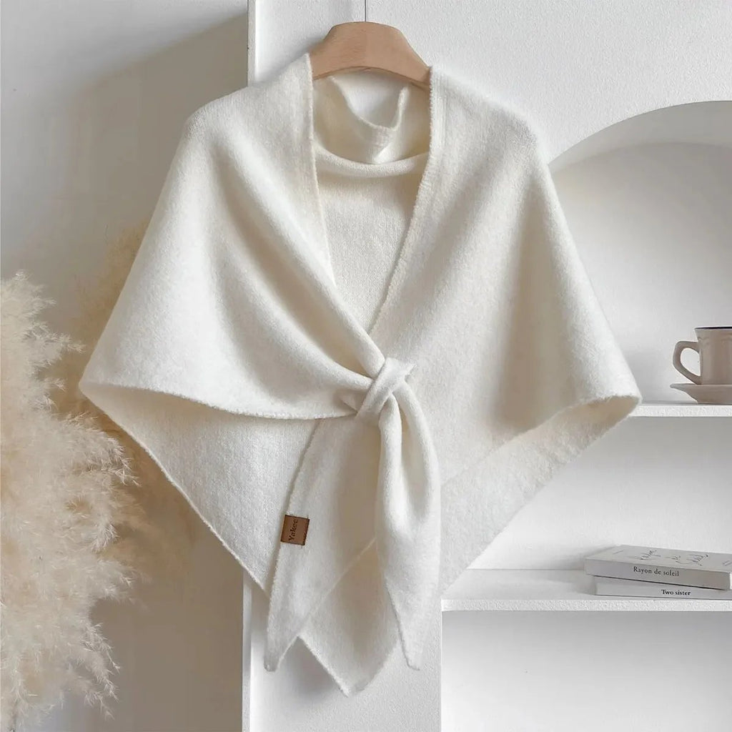 CozyWrap – Soft Draped Scarf