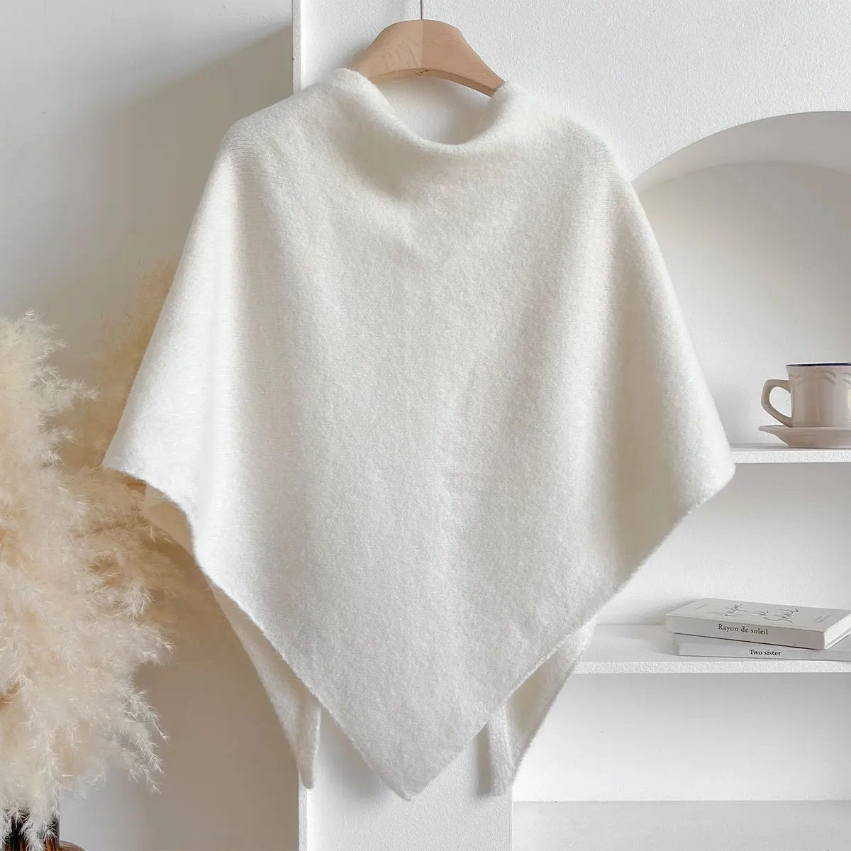 CozyWrap – Soft Draped Scarf