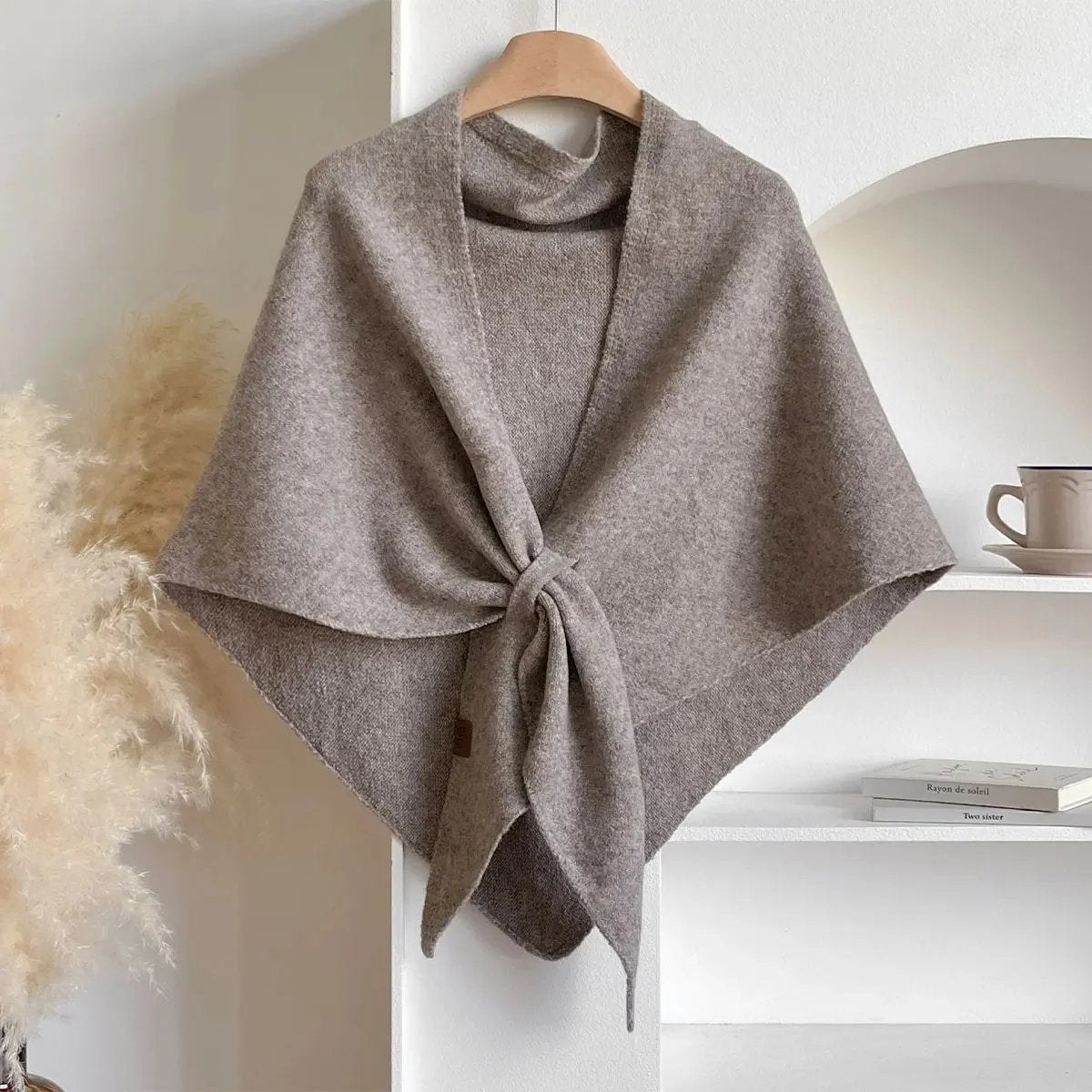 CozyWrap – Soft Draped Scarf