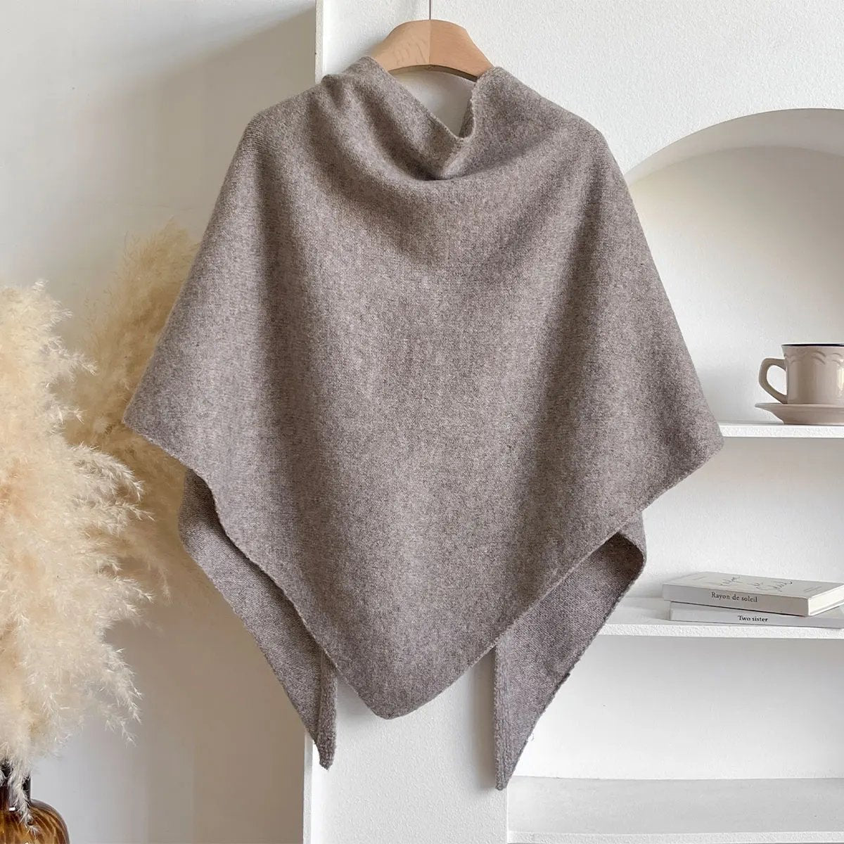 CozyWrap – Soft Draped Scarf