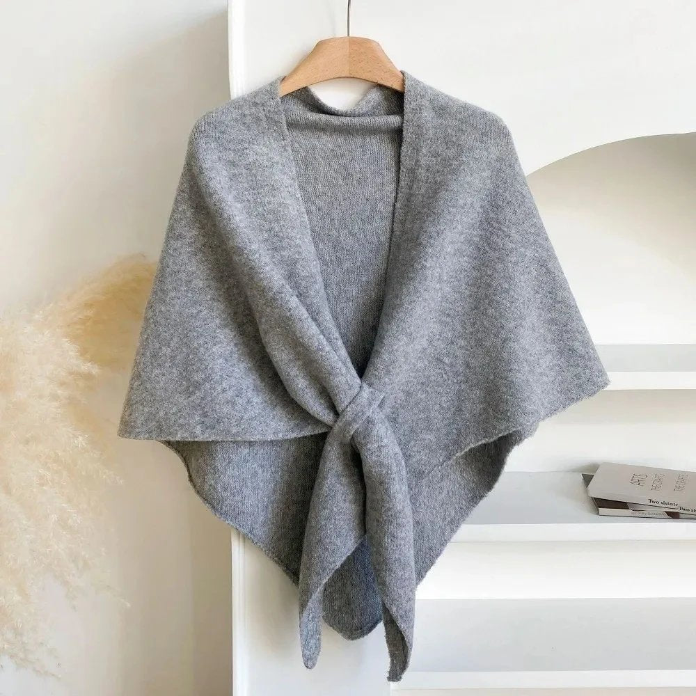 CozyWrap – Soft Draped Scarf